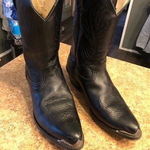 Men’s Durango cowboy boots R toe